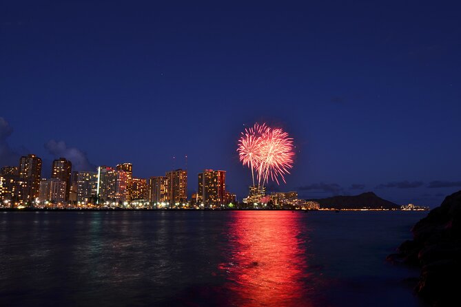 Friday Night Waikiki Fireworks Catamaran Cruise - Timing, Group Size, and Practical Tips
