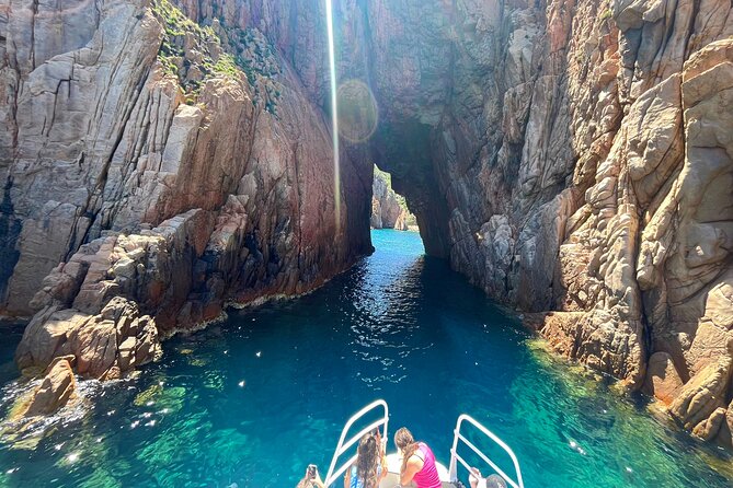 Friendly getaway to the Calanques of Piana from Cargèse - Experience on the Small, Comfortable Speedboat