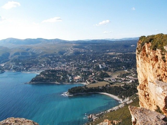 From Aix-en-Provence: Cassis Tour with Cap Canaille Stop - Starting from Aix-en-Provence to the Shores of Cassis
