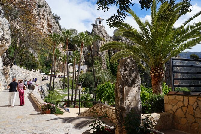 From Albir, Altea, Benidorm & Calpe: Guadalest & Algar Excursion - Discover Guadalest and Algar Waterfalls in a Single Day from Costa Blanca