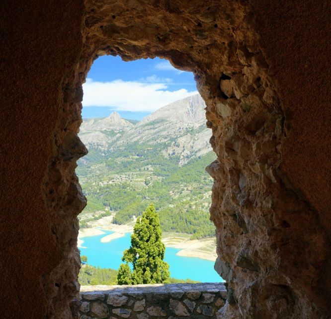 From Albir/Benidorm: Trip to Guadalest Village - Guadalests Mountaintop Charm and Stunning Views