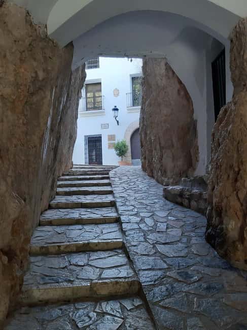 From Alicante/Benidorm: Guadalest Castle Tour with Transfer - Entry to Guadalest Castle and Optional Museum Visits