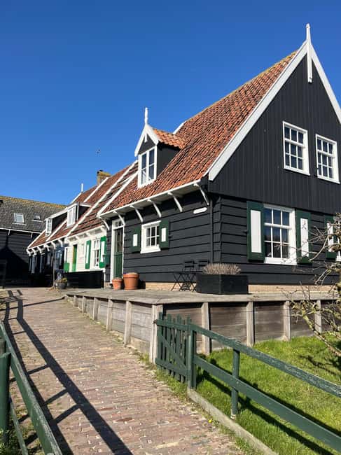 From Amsterdam: 4 hour Private Tour to Volendam and Marken - Discover the Charm of North Holland in Four Hours