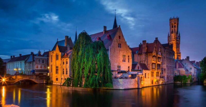 From Amsterdam: Bruges Guided Day Trip in English - Visiting Bruges’ Iconic Landmarks