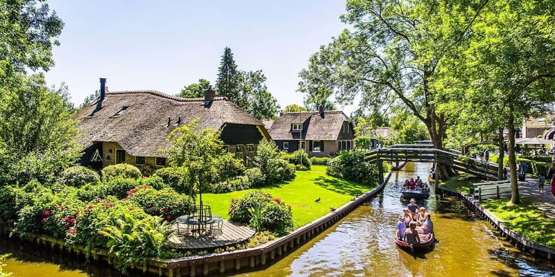 From Amsterdam: Explore Giethoorn Private Guided Tour by Car - How This Tour Compares to Other Giethoorn Experiences
