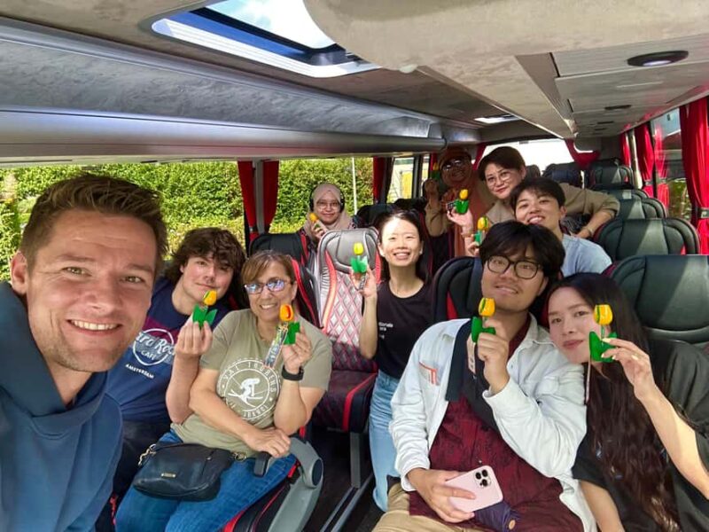 From Amsterdam: Giethoorn Day Trip with Canal & Village Tour - Exploring Giethoorn’s Car-Free Streets and Gardens