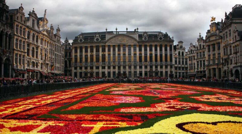 From Amsterdam: Small Group Day Tour to Brussels and Atomium - Key Points