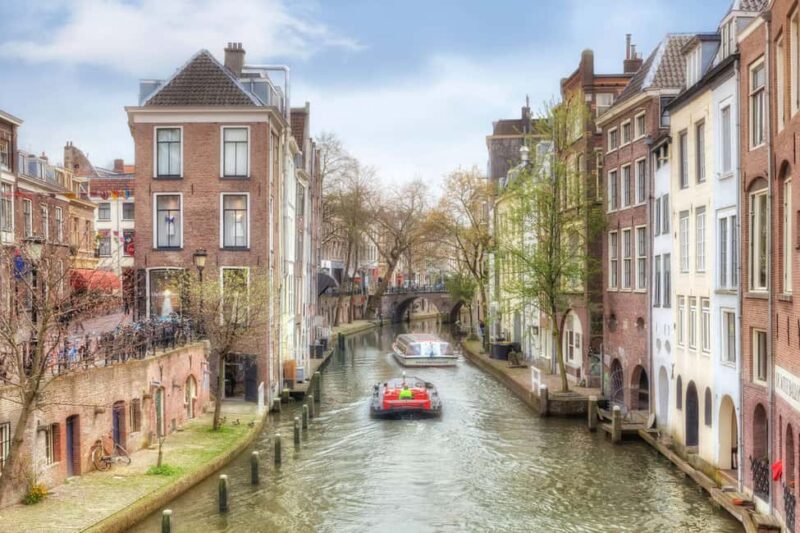 From Amsterdam: Utrecht, Oudewater, & Gouda Day Trip - Oudewater and the Witches Weigh House