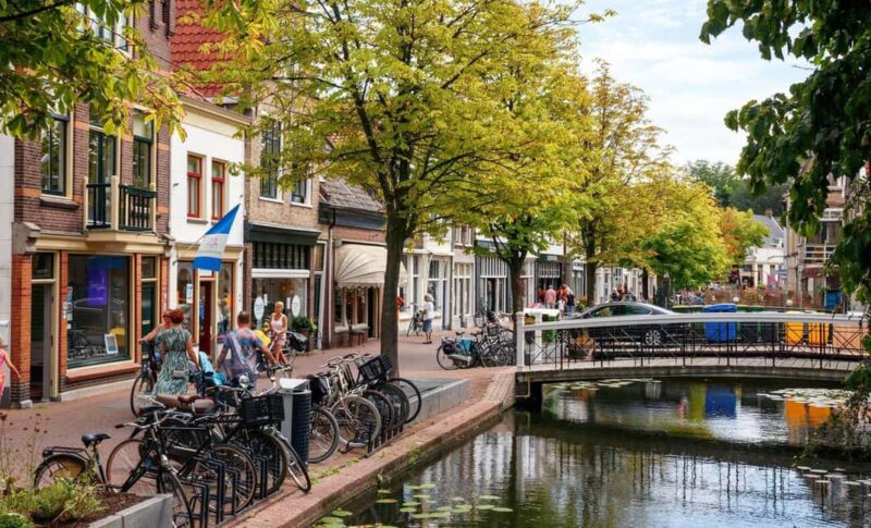 From Amsterdam: Utrecht, Oudewater, & Gouda Day Trip - Gouda’s Iconic Cheese and Gothic Architecture