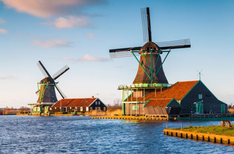 From Amsterdam: Windmills of Zaanse Schans Tour in Spanish - Limitations and Considerations