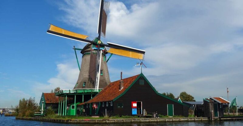 From Amsterdam: Windmills, Volendam, & Marken Private Tour - What You Can Buy: Dutch Clogs, Waffles, and More