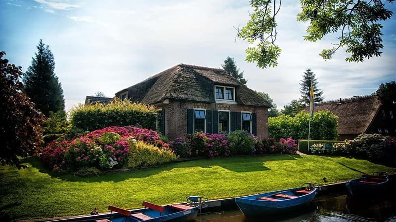 From Amsterdam: Zaanse Schans and Giethoorn Countryside Trip - From Amsterdam to the Dutch Countryside