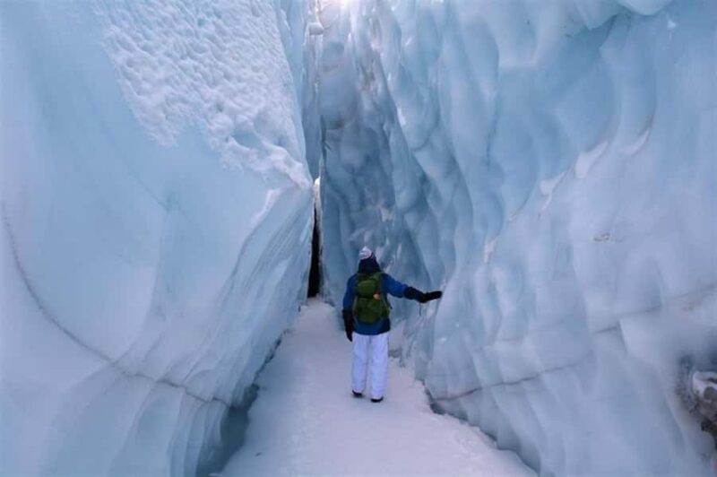 From Anchorage: Matanuska Glacier Winter Tour with Lunch - Guided hike through icy landscapes
