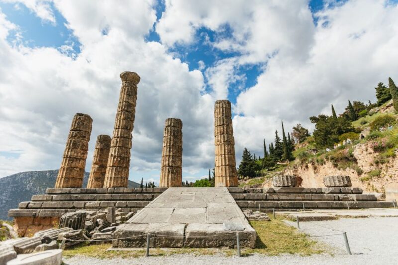 From Athens: Day Trip to Delphi & Arachova with Audio Guide - What’s Included and What to Know