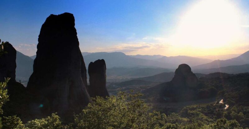 From Athens: Delphi and Meteora 2-Day Tour with Hotel - Authentic Greek Dinner in Kalabaka