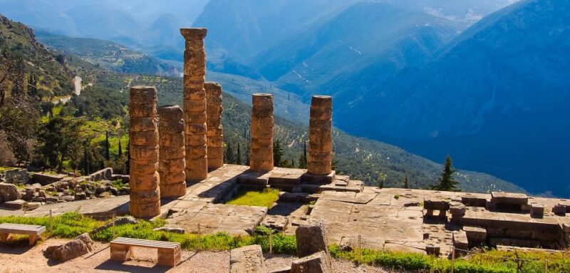 From Athens: Delphi Full Day V.R. Audio Guided Tour - Visiting the Delphi Archaeological Museum