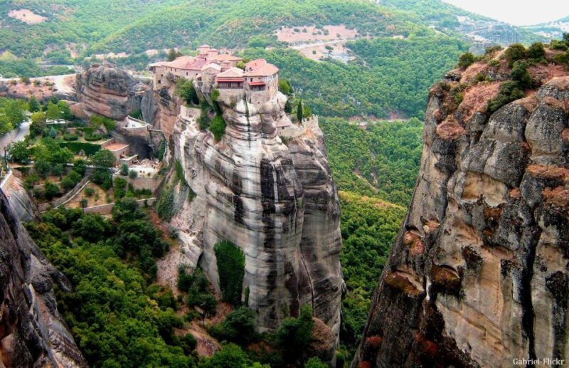 From Athens: Meteora Train Trip with Overnight Stay - Accommodation and Amenities