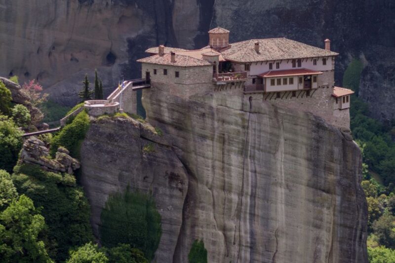 From Athens: Meteora Train Trip with Overnight Stay - Why This Tour Stands Out