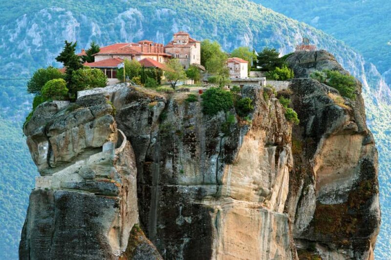 From Athens: Monasteries of Meteora & Cave of Theopetra Tour - Visiting the Iconic Monasteries of Meteora