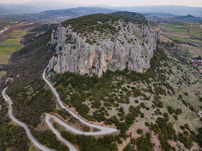 From Athens: Monasteries of Meteora & Cave of Theopetra Tour - Lunch Break in Kalambaka: Flexibility and Options