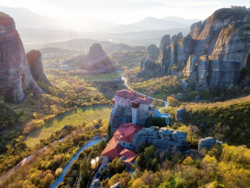 From Athens or Piraeus: Meteora Full-Day Private Trip - Lunch and Scenic Viewpoints