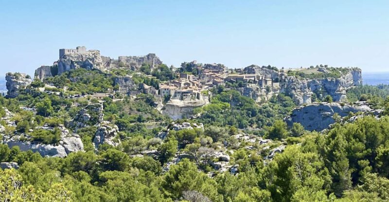 From Avignon: Arles, Les Baux-de-Provence & Saint-Rémy Tour - Discover the Roman Legacy in Arles