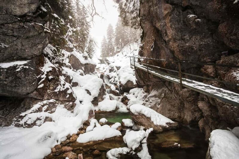 From Banff Guided Johnston Canyon Night Walk and Stargazing - What Makes This Tour Unique: Night Walk and Celestial Viewing