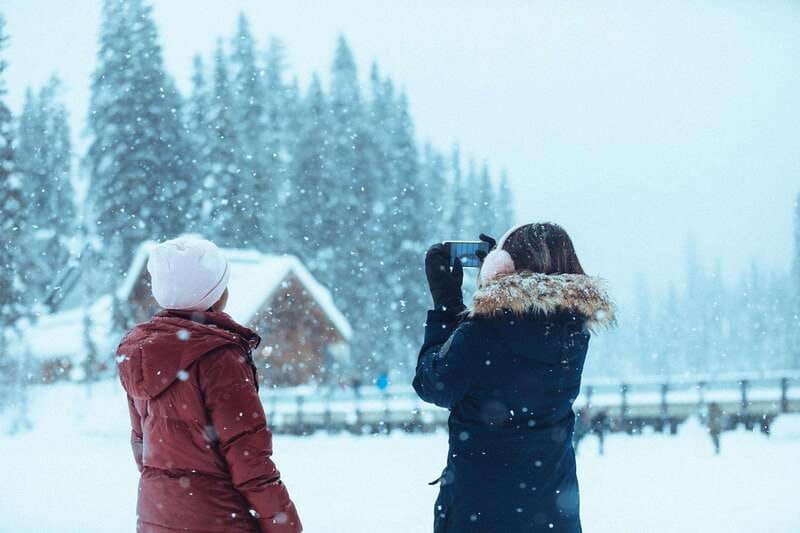 From Banff: Lake Louise & Yoho Full Day Tour - Gourmet Lunch at Emerald Lake Lodge