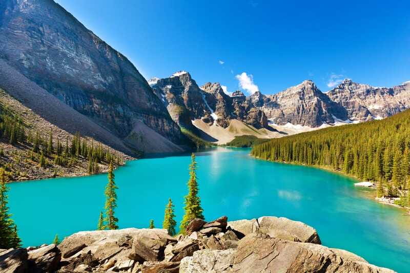 From Banff: Moraine Lake & Lake Louise Tour - Refreshments and Trail Support Along the Route