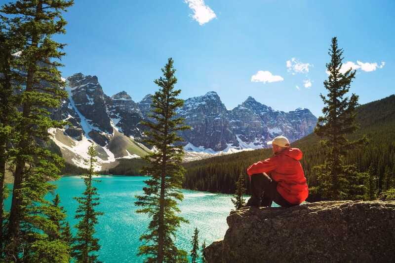 From Banff: Moraine Lake & Lake Louise Tour - The Experience of a Small-Group Tour