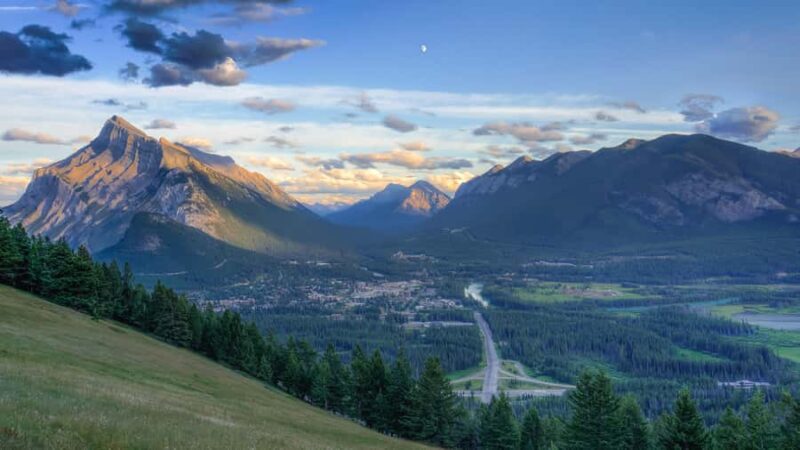 From Banff Wildlife Viewing and Top Sights with Gondola - Start at Banff Train Station with Convenient Pickup