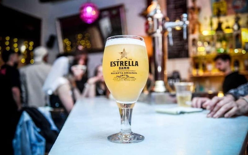 From Barcelona: Badalona Roman Museum & Beach Boardwalk Tour - Visiting the Historic Anís del Mono Distillery