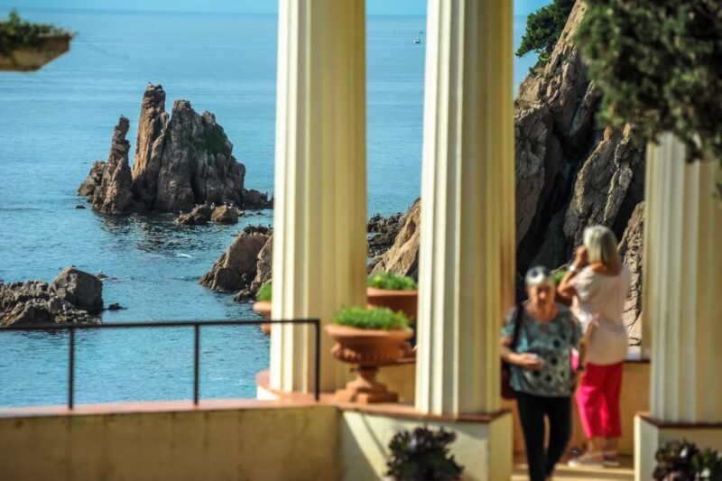 From Barcelona: Costa Brava Day Tour with Lunch - Tossa de Mars Medieval Charm and Coastal Views