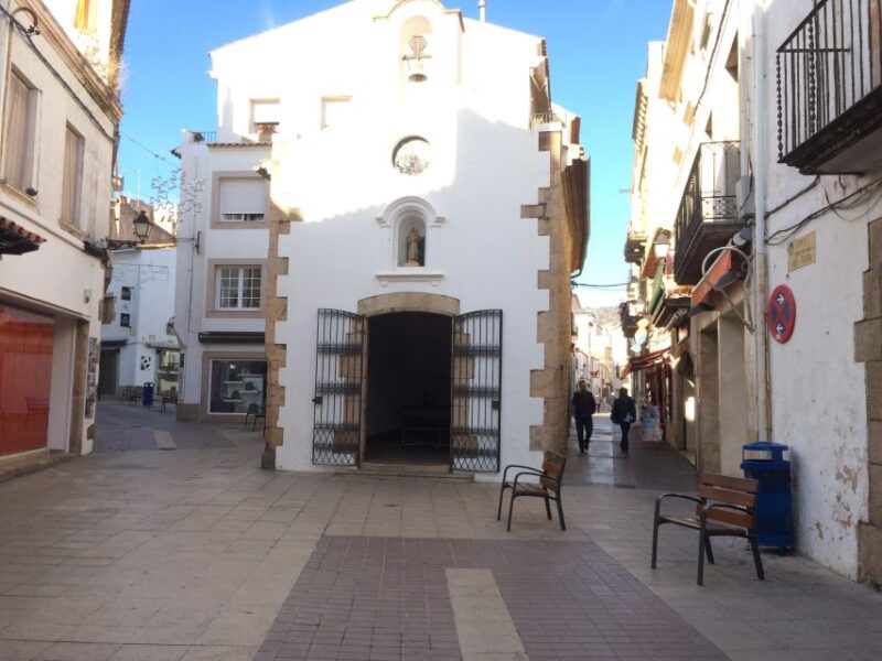 From Barcelona: Costa Brava Hike, Snorkel & Tossa de Mar - The Guide’s Role and Tour Experience