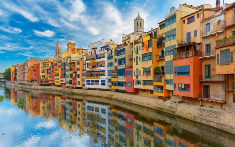 From Barcelona: Girona, Figueres, Dalí Museum, and Cadaqués - Journey to Girona’s Historic Center