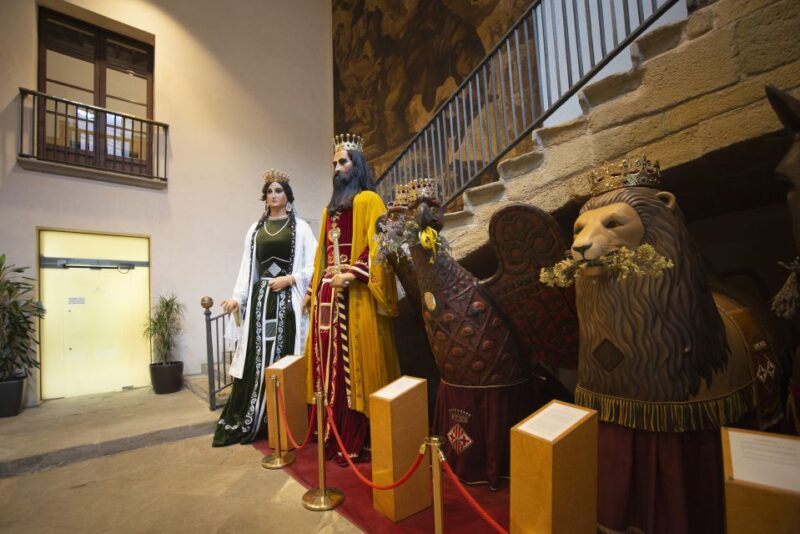 From Barcelona: Osona and La Garrotxa Guided Day Trip - Santa Pau and the Volcanic Landscape of Garrotxa