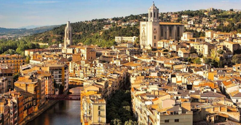 From Barcelona: Private Medieval Girona Half-Day Tour - Explore Girona’s Medieval Streets on a Private Half-Day Tour from Barcelona