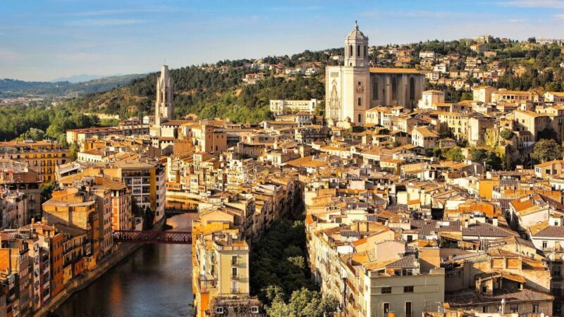 From Barcelona: Private Medieval Girona Half-Day Tour - Iconic Girona Cathedral and the Gothic Nave