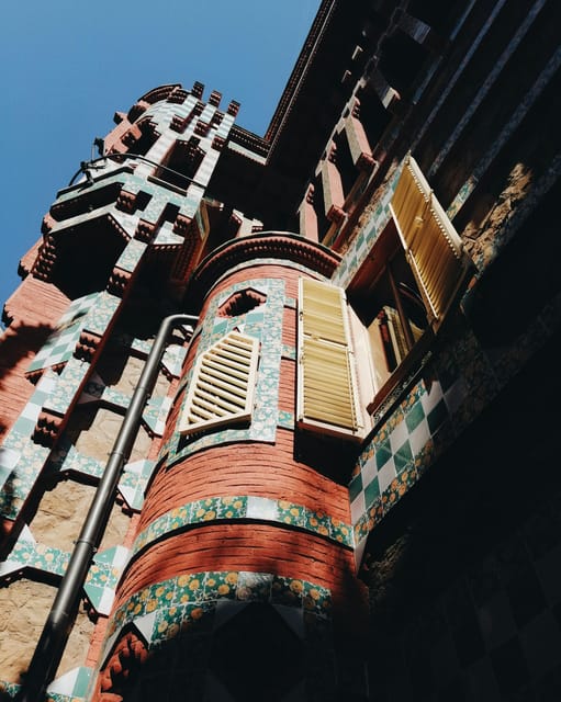 From Barcelona: Sagrada Familia Cathedral+Casa Mira Day Trip - Visiting Casa Vicens with Scenic Views
