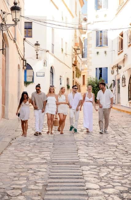 From Barcelona: Sitges Guided Tour and Free Time - Walking Through Sitges’ Historic Streets