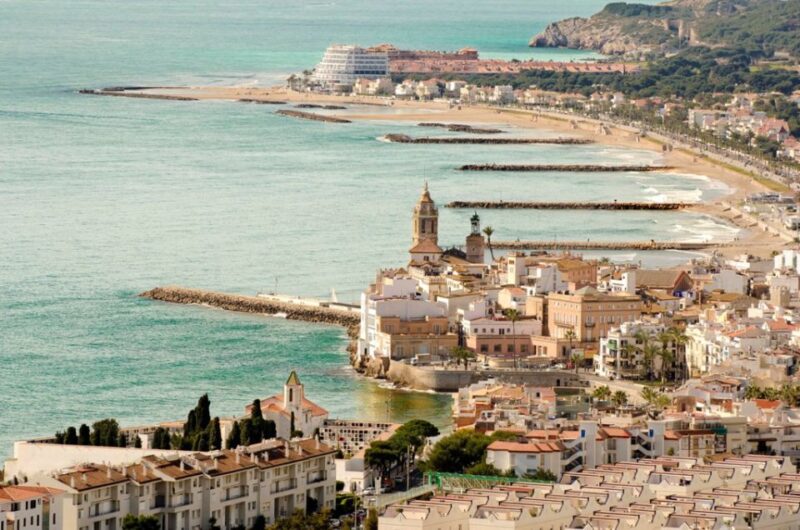 From Barcelona: Tarragona & Sitges Full Day Tour with Pickup - Walking Along Tarragona’s Ancient Walls and the Roman Forum