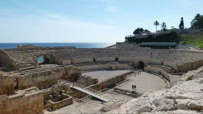 From Barcelona: Tarragona & Sitges Full Day Tour with Pickup - Transition to Sitges’ Artistic Streets and Coastal Views