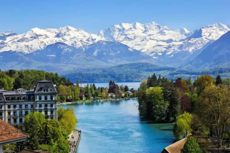 From Basel: Premium Panoramic train & Lucerne, Interlaken - Who Will Appreciate This Tour Most