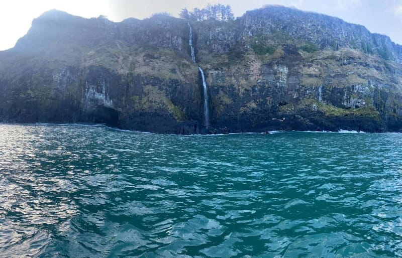 From Belfast: Full-Day Giants Causeway Land and Boat Tour - Exploring Carnlough Harbour and Game of Thrones Filming Locations