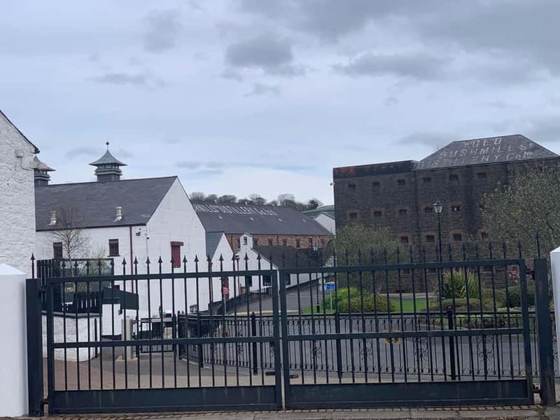 From Belfast: Private Giants Causeway Coastal Tour - Key Points