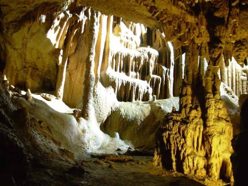 From Belgrade: Manasija Monastery and Resava Cave Tour - Departure and Transportation Logistics from Belgrade