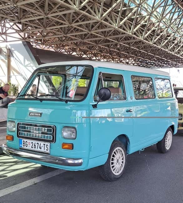 From Belgrade: Sremski Karlovci and Novi Sad with retro car - Key Points