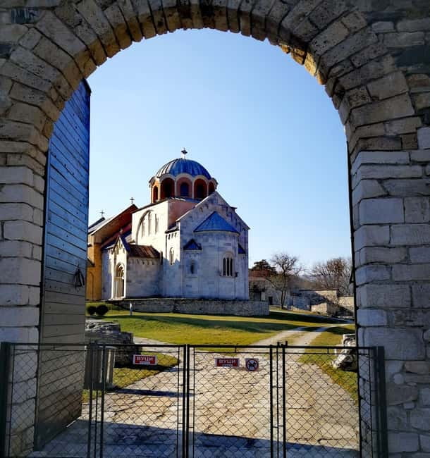 From Belgrade: Studenica monastery & Zica monastery - Scenic Stop at the Magli Fortifications