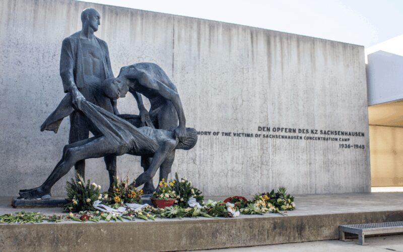 From Berlin: Sachsenhausen Concentration Camp Museum Tour - Starting Point at Berlin Alexanderplatz and Transport Details