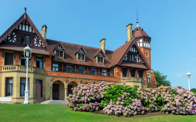 From Bilbao: Excursion to San Sebastián, Hondarribia, and Getaria - San Sebastián’s Bay Views and Pintxos Culture